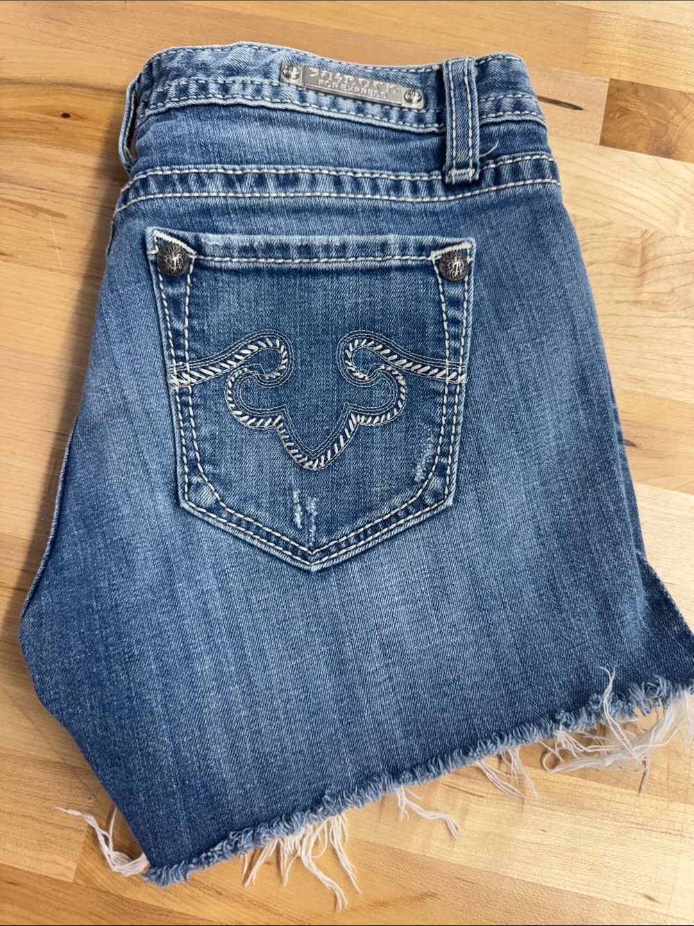 Womens ReRock for Express Denim Jean Shorts with Embroidered Pocket - Size 6